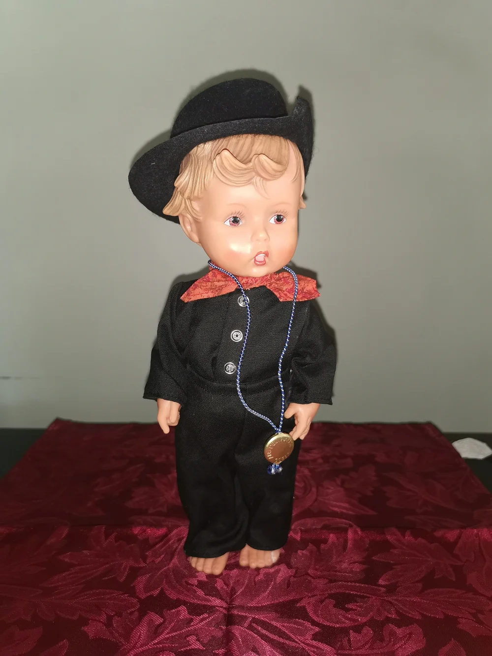 GOEBEL Hummel Vintage Felix Chimney Sweep 12